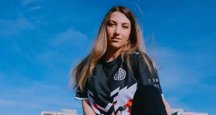 Photoshoot image of TSM Sabz.